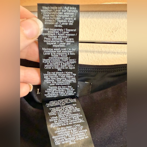 NWT Liverpool Women's Black Flare Pants Size Large - Picture 5 of 5